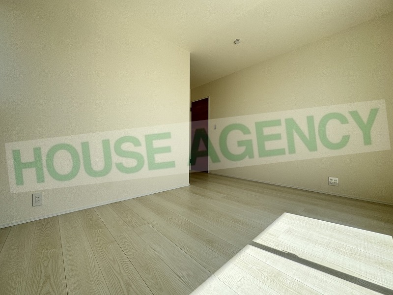 2階　南西側7.13帖の洋室(内装)