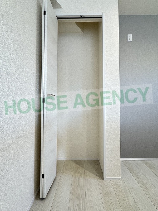 食品保存に便利なキッチン横収納(キッチン)