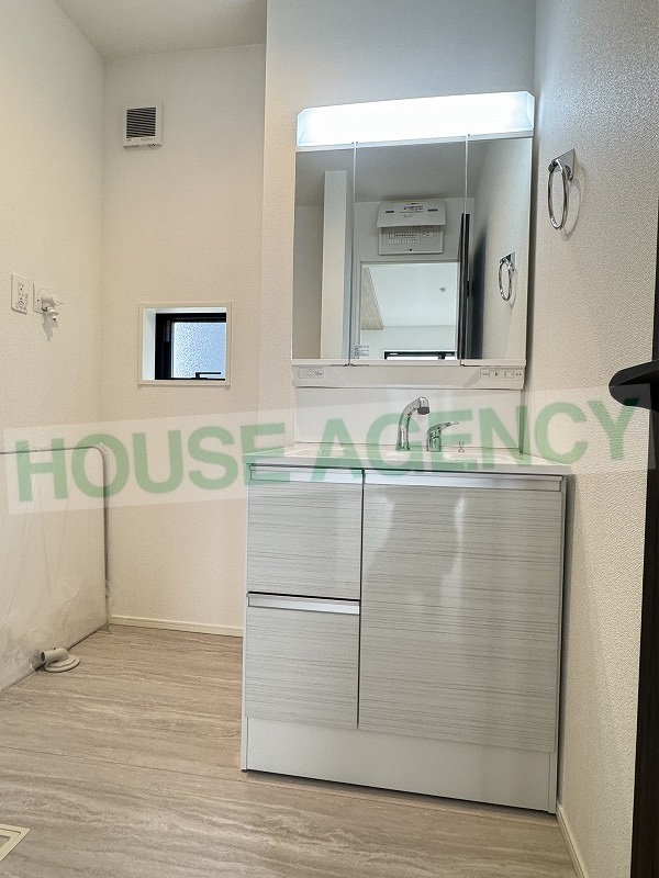 シャワー機能付き洗面化粧台