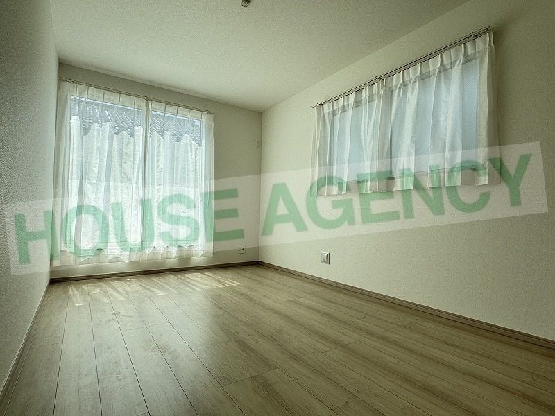 2階　南西側7.25帖の洋室(内装)