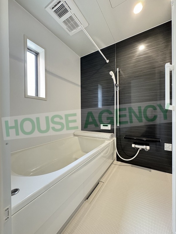 雨の日に助かる浴室暖房乾燥機付き(風呂)