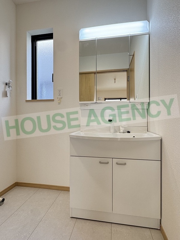 シャワー機能付き洗面化粧台