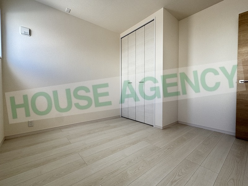 1階　5.56帖の洋室(内装)