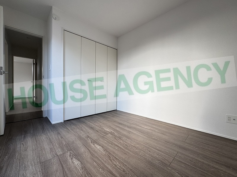 2階　東側5.25帖の洋室(内装)