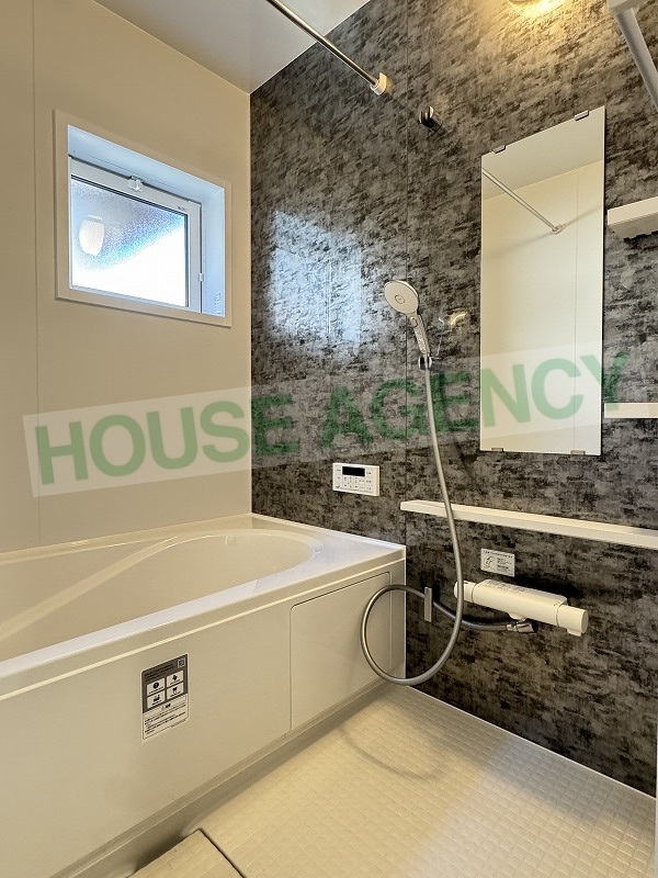 雨の日に助かる浴室暖房乾燥機付き(風呂)