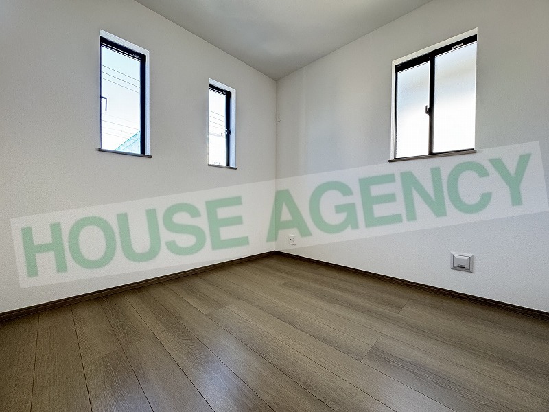 2階　北東側4.5帖の洋室(内装)