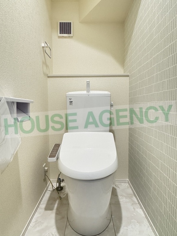 温水洗浄便座のトイレ