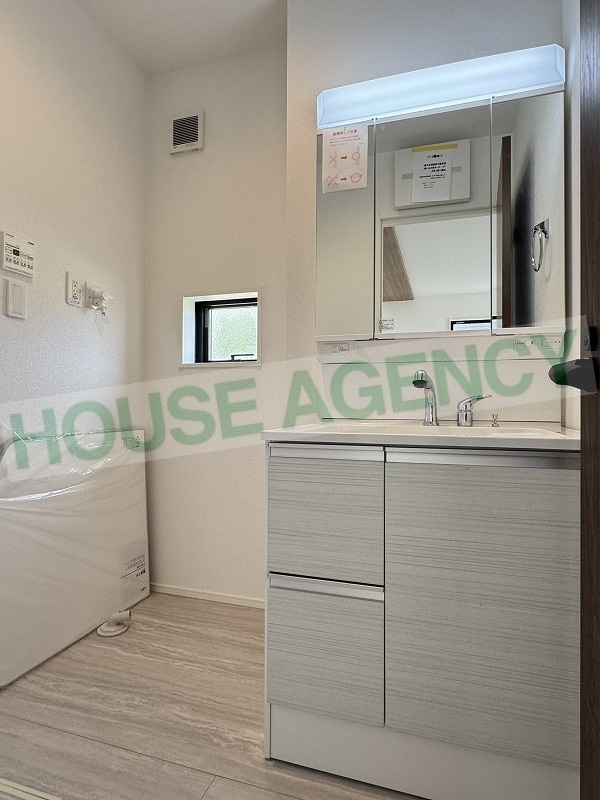 シャワー機能付き洗面化粧台