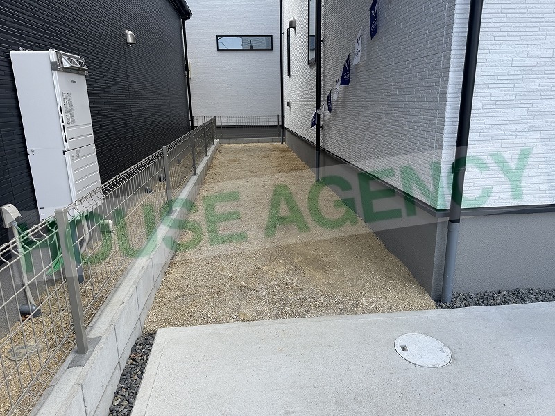 物置の設置も可能なお庭スペース