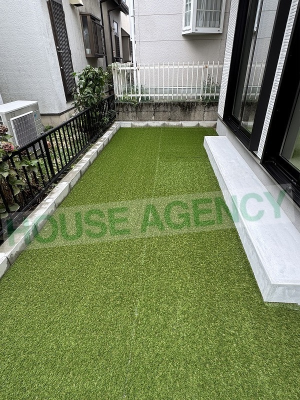 物置の設置も可能なお庭スペース