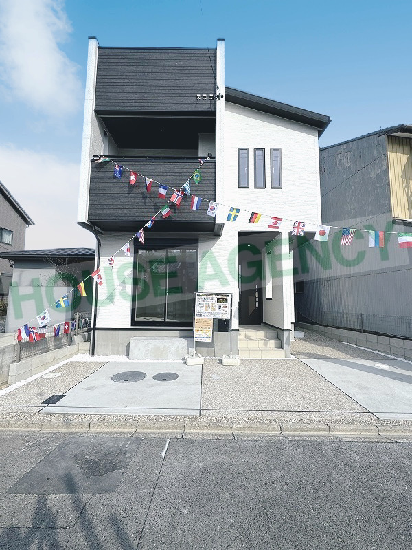 南側より(外観)