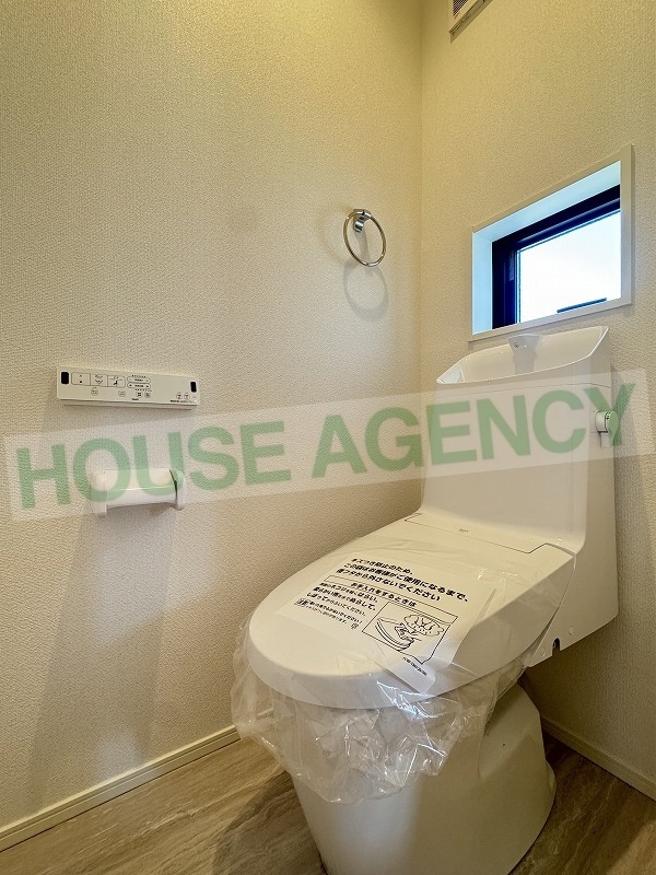 温水洗浄便座のトイレ