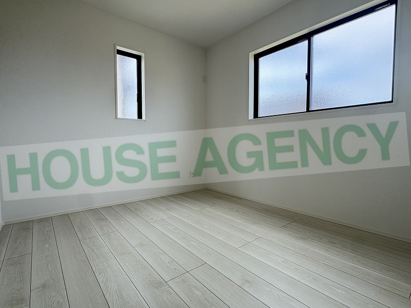 2階　北西側5.25帖の洋室(内装)