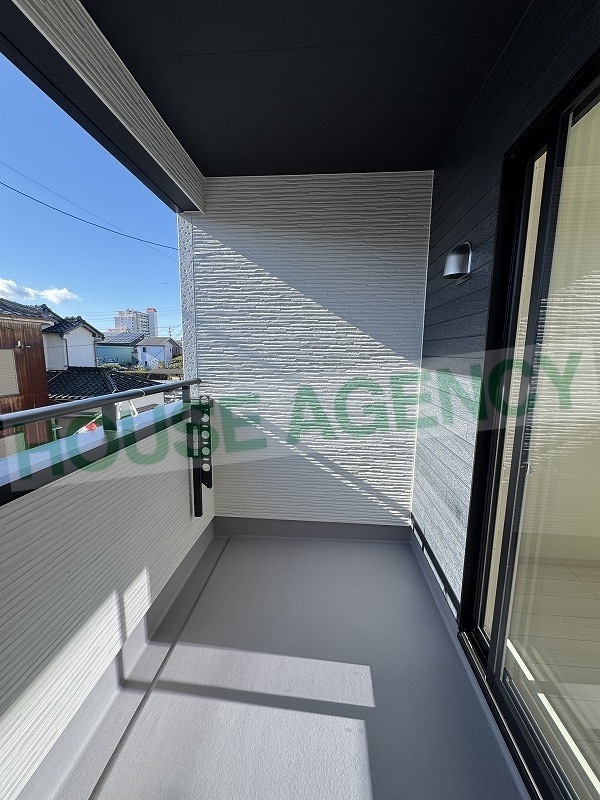 雨でもお洗濯が干せる便利なインナーバルコニー