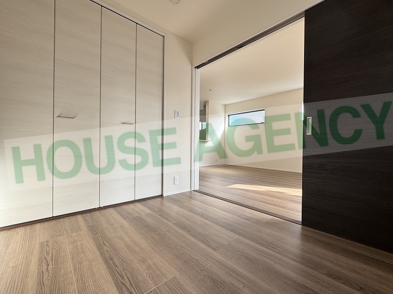 1階　3.75帖の洋室(内装)