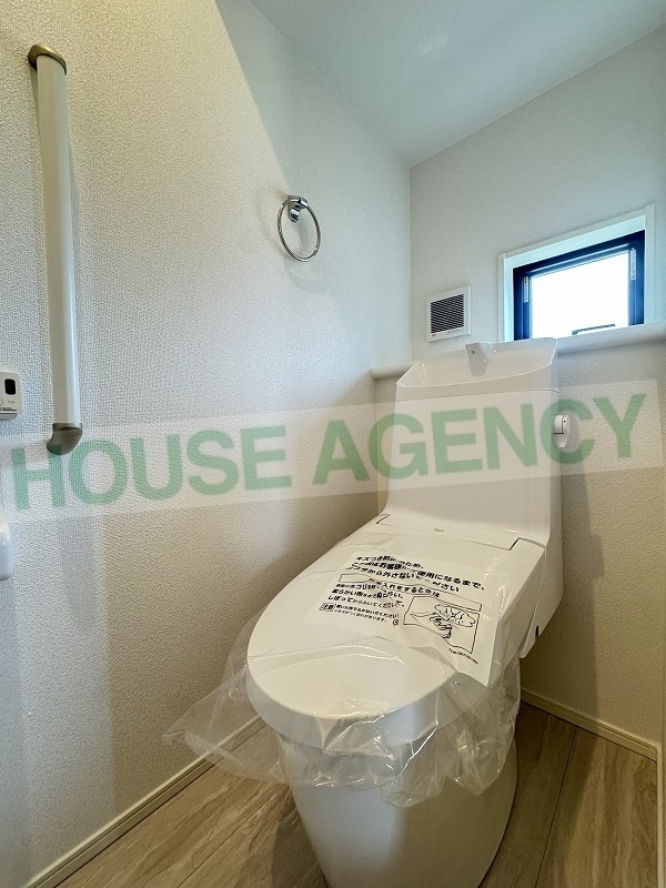 温水洗浄便座のトイレ