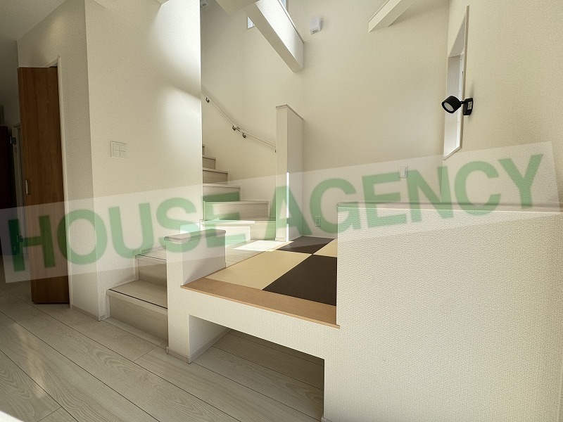 ご家族とのコミュニケーションが増えるリビング階段(内装)