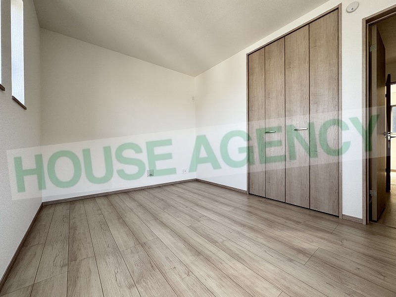 2階　北側6帖の洋室(内装)