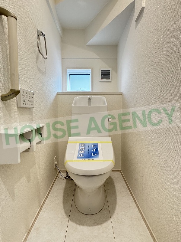 温水洗浄便座のトイレ