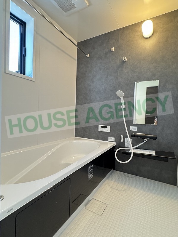 雨の日に助かる浴室暖房乾燥機付き(風呂)