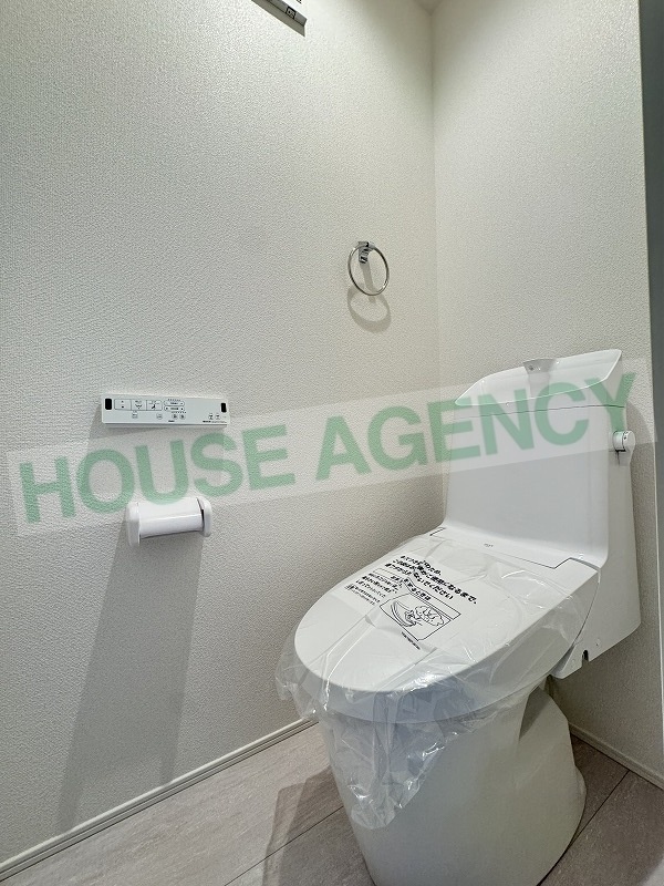 温水洗浄便座のトイレ