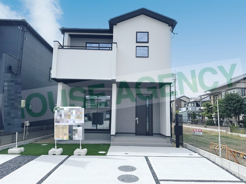 東側より(外観)