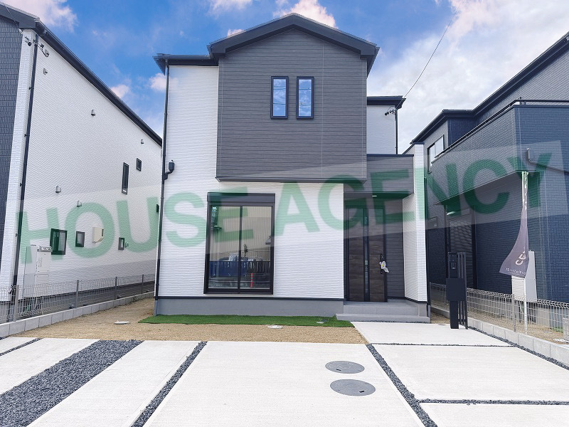 東側より(外観)