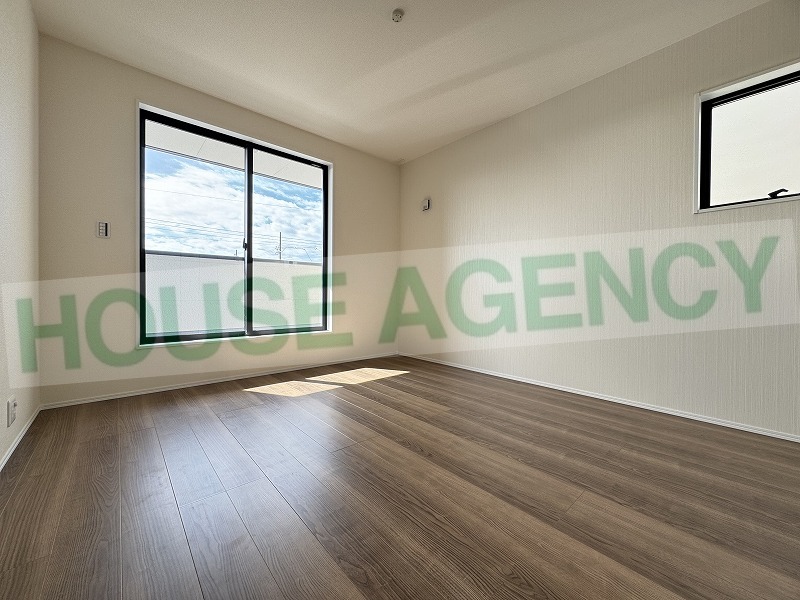 2階　南西側7帖の洋室(内装)