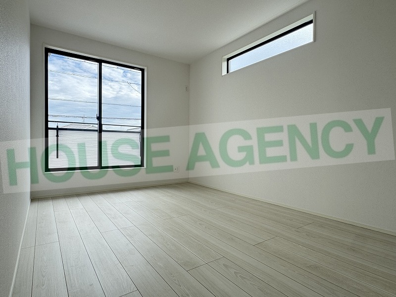 2階　南東側7帖の洋室(内装)