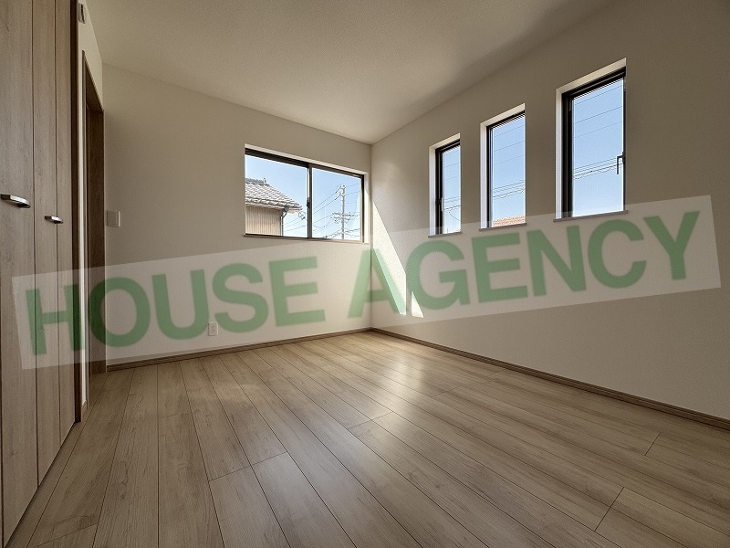 2階　北側6帖の洋室(内装)