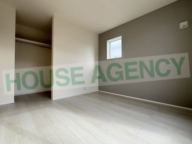 2階　東側6.38帖の洋室(内装)