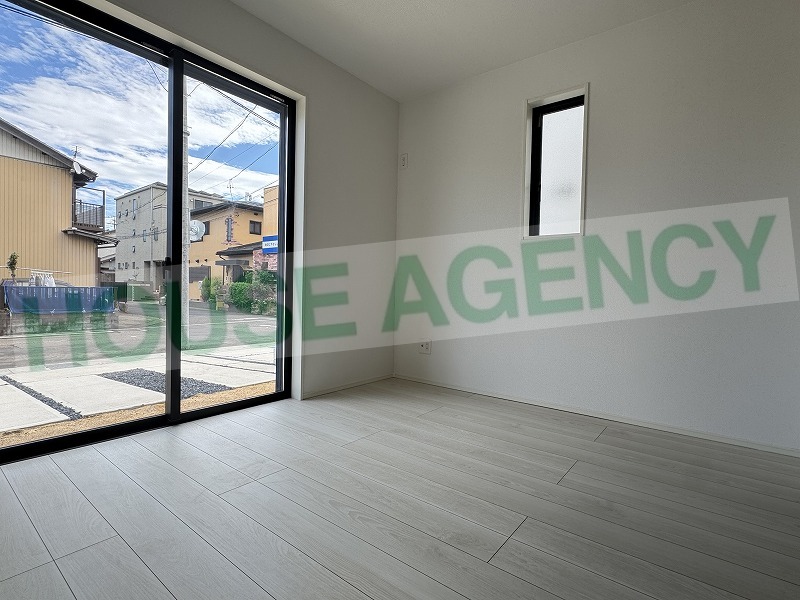 1階　5.25帖の洋室(内装)