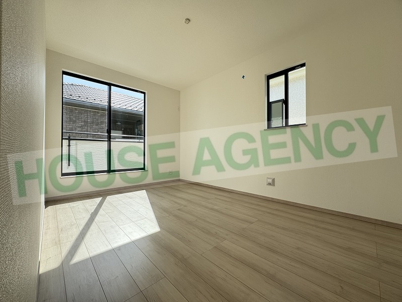 2階　南西側7.25帖の洋室(内装)