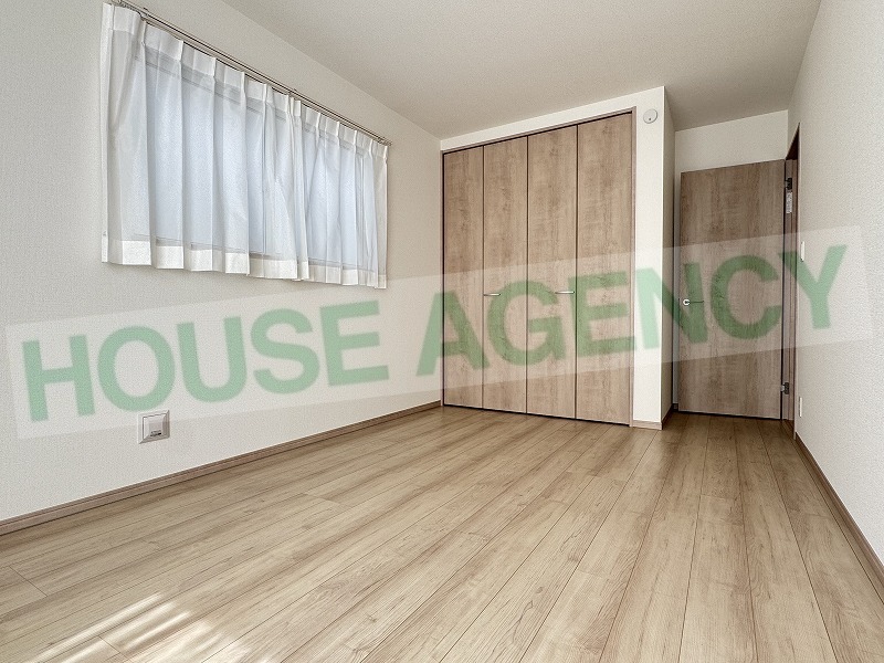 2階　南西側7.25帖の洋室(内装)