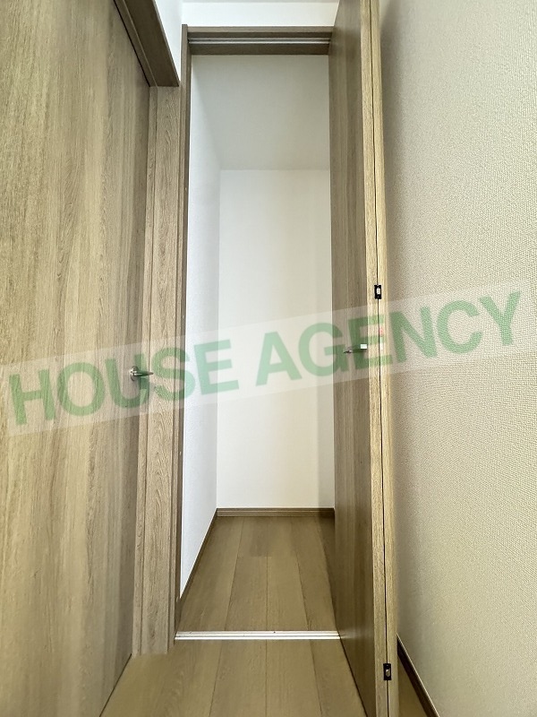 あると便利な1階通路収納(内装)