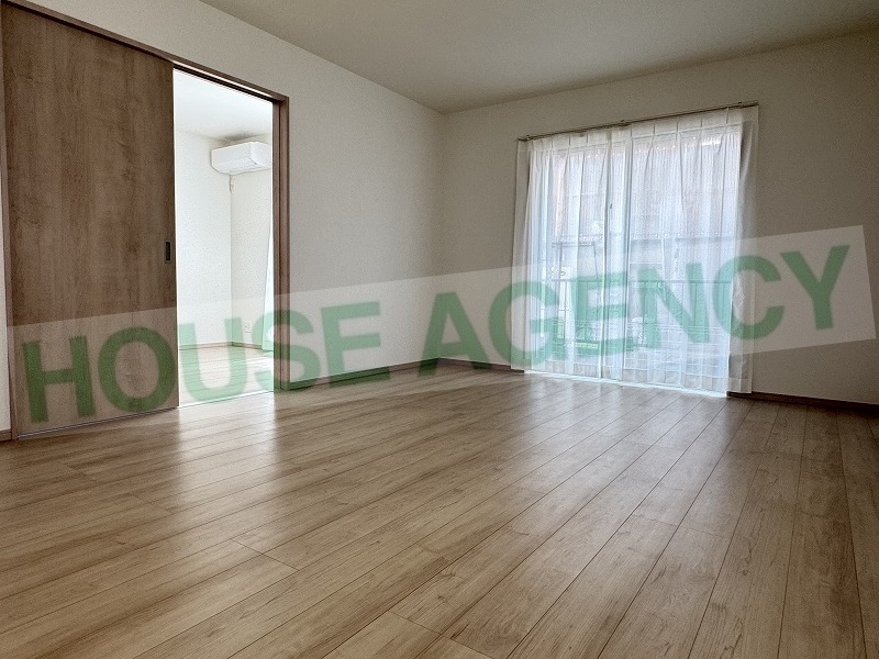 ゆとりある室内のリビング(居間)