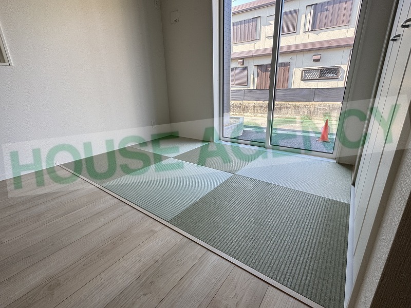 くつろぎスペースに最適な畳コーナー(居間)