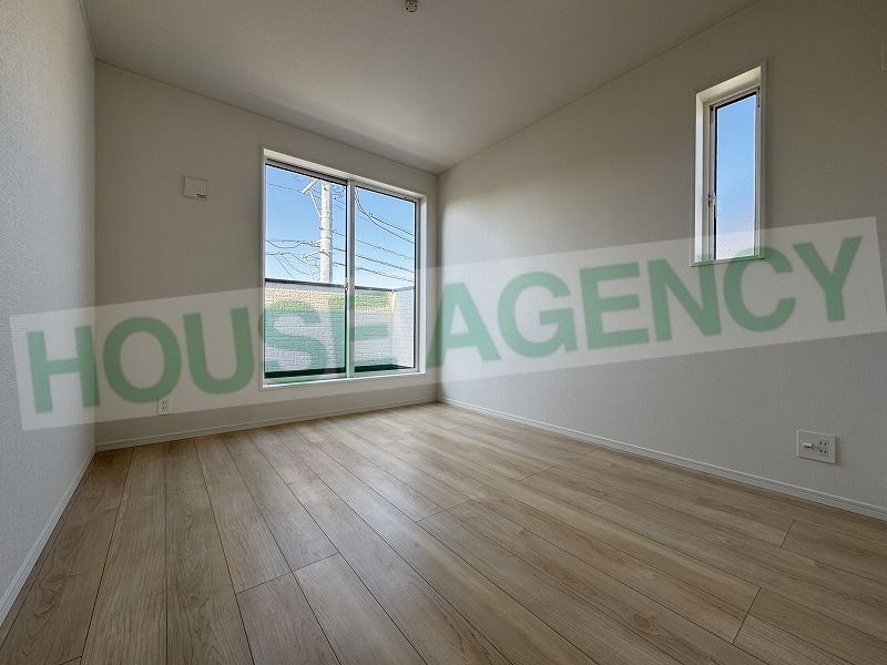 2階　北西側6帖の洋室(内装)