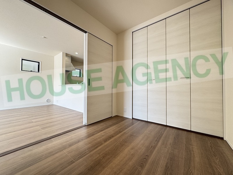 1階　3.7帖の洋室(内装)