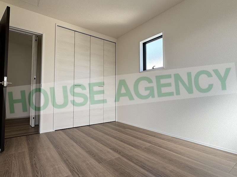 2階　北側6帖の洋室(内装)