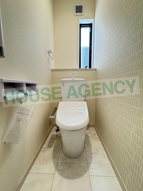 温水洗浄便座のトイレ