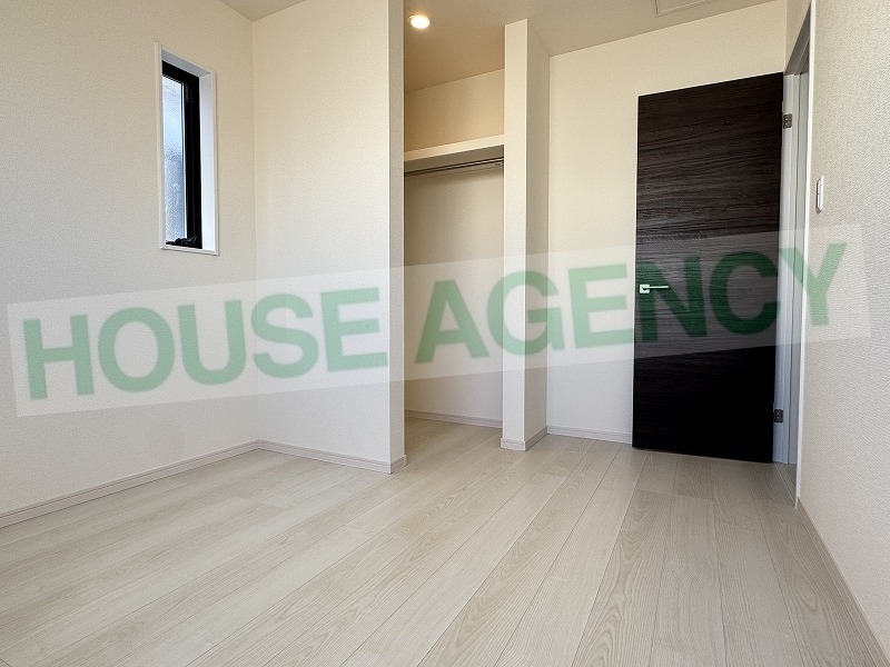 2階　北東側5.06帖の洋室(内装)