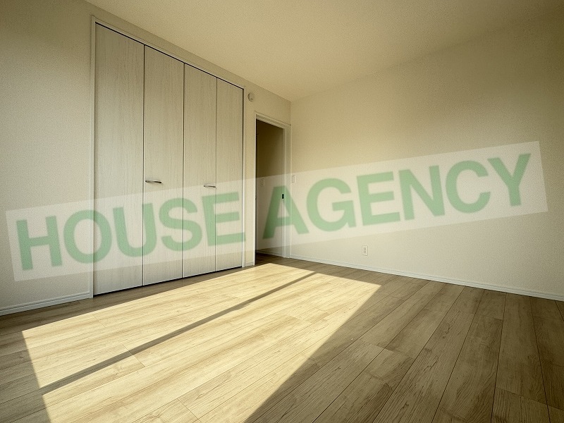 2階　東側7帖の洋室(内装)