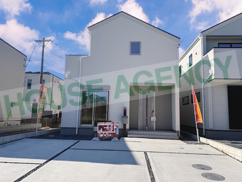 東側より(外観)