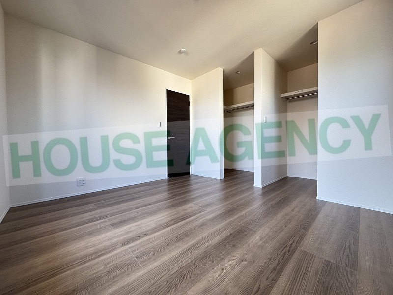 2階　北側7帖の洋室(内装)