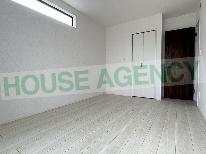 2階　南東側7帖の洋室(内装)