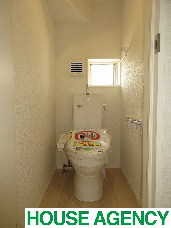 温水洗浄便座のトイレ