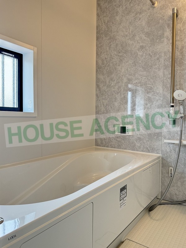 雨の日に助かる浴室暖房乾燥機付き(風呂)