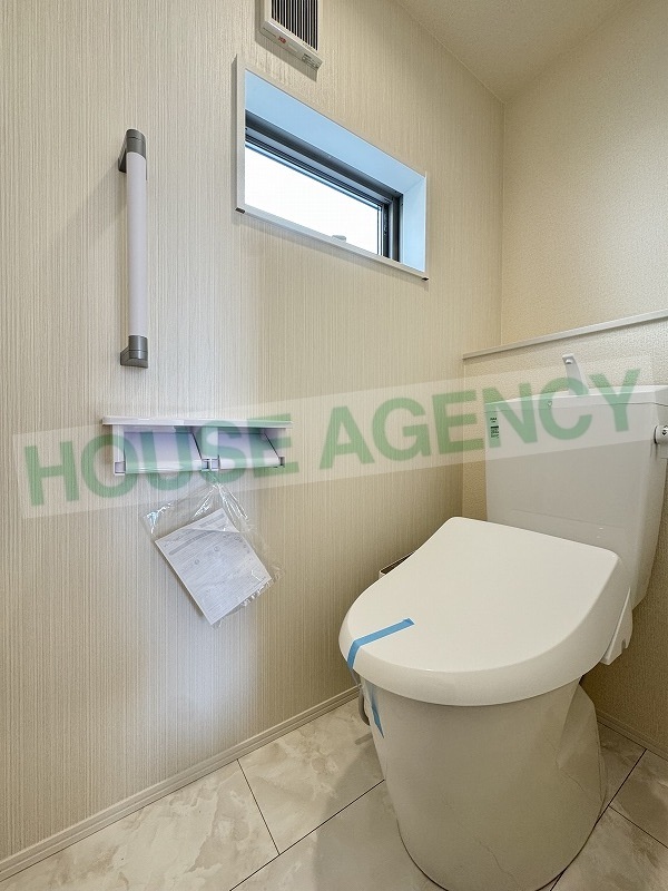 温水洗浄便座のトイレ