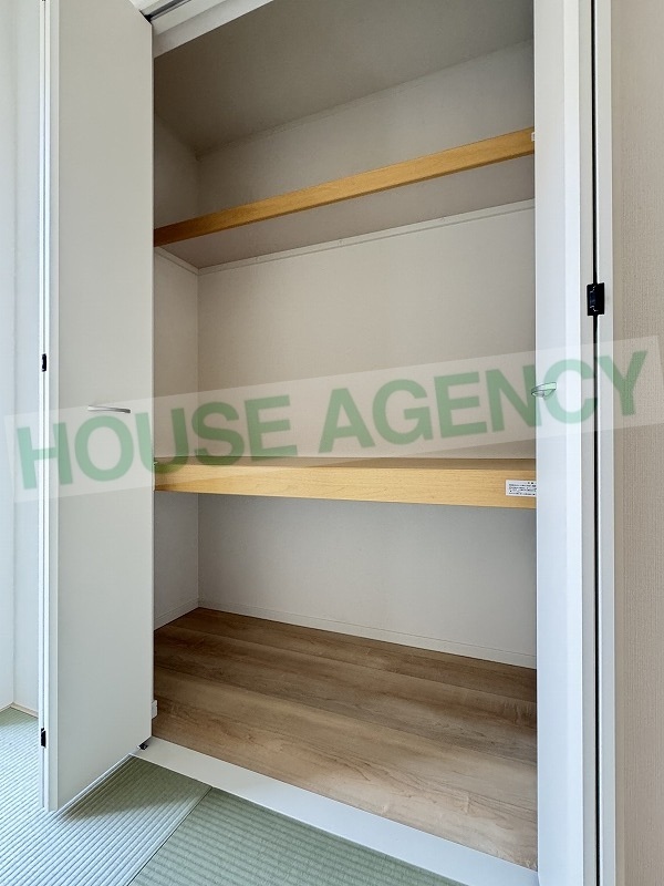 畳コーナー　収納(居間)